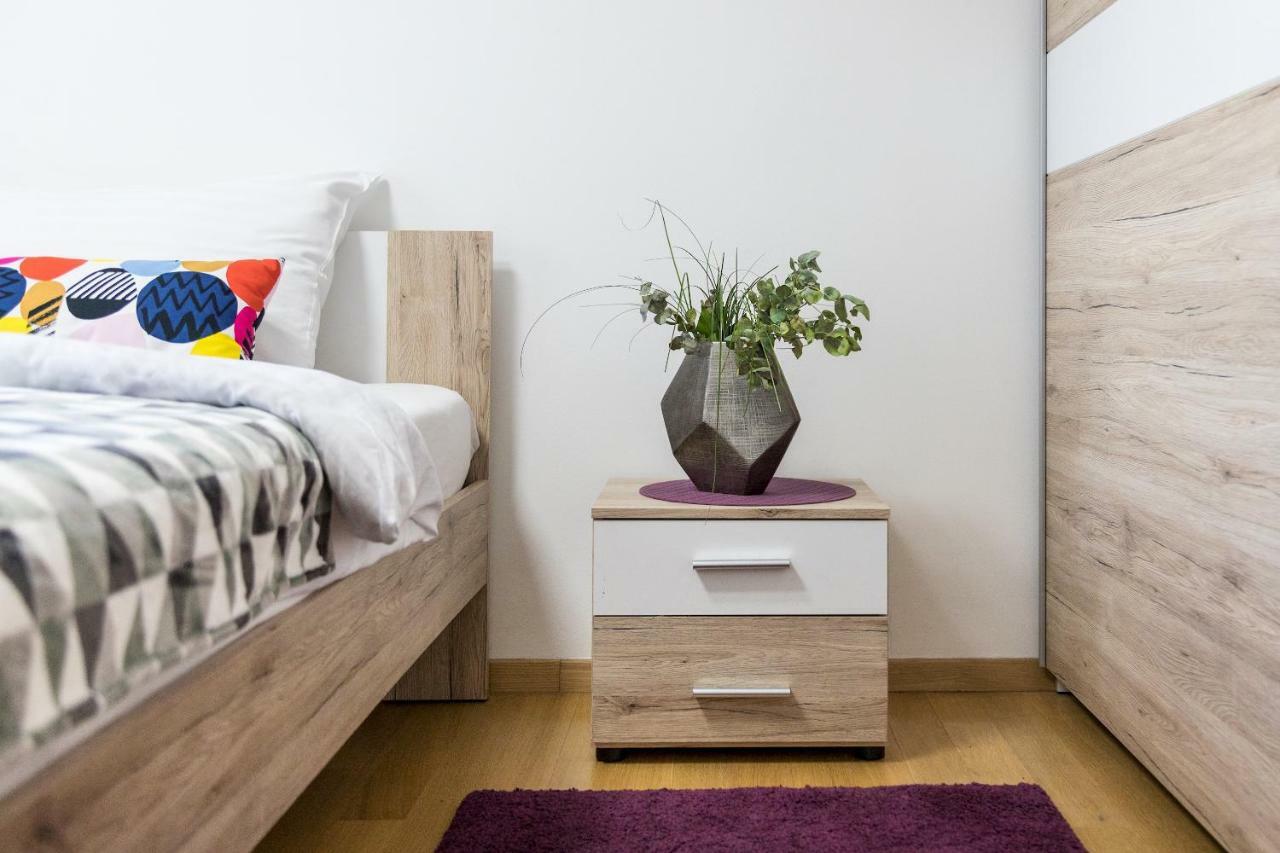 2 Bedroom Apt. In The Business Zone- Free Parking زغرب المظهر الخارجي الصورة