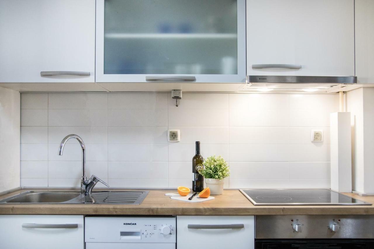 2 Bedroom Apt. In The Business Zone- Free Parking زغرب المظهر الخارجي الصورة