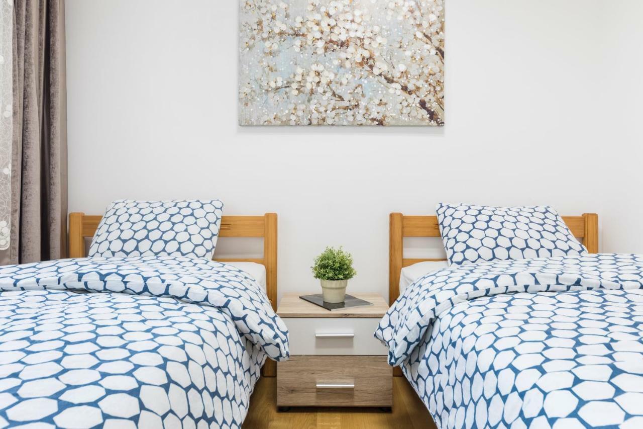 2 Bedroom Apt. In The Business Zone- Free Parking زغرب المظهر الخارجي الصورة