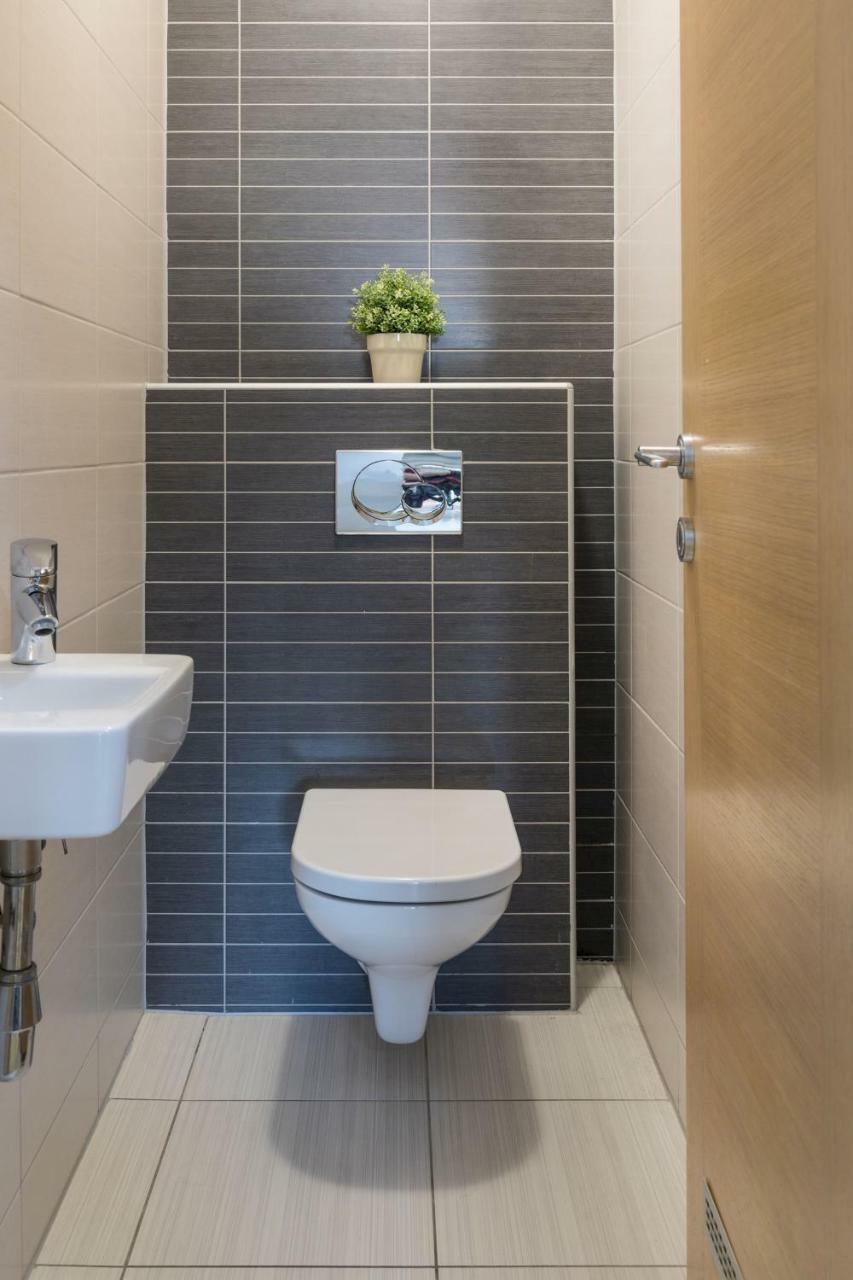2 Bedroom Apt. In The Business Zone- Free Parking زغرب المظهر الخارجي الصورة